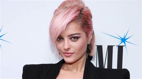 Bebe Rexha Shows Off Her Curves in Sexy Bikini Photos from。